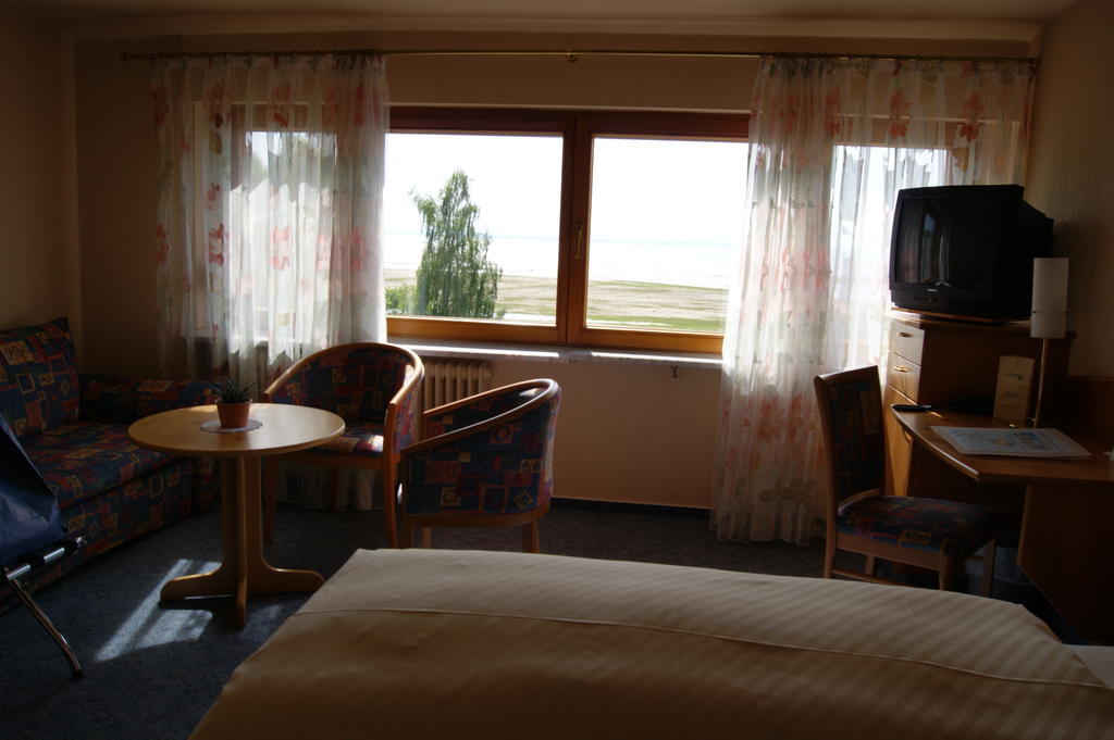 Hotel-Restaurant Schwedi Langenargen Oda fotoğraf