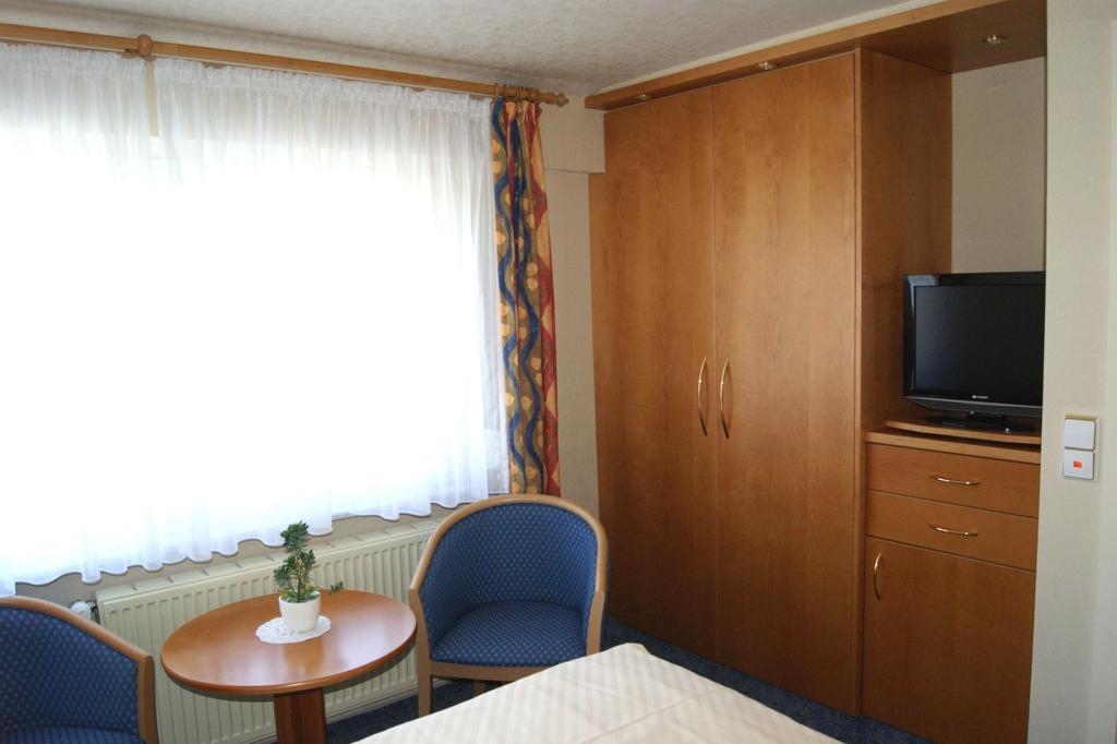 Hotel-Restaurant Schwedi Langenargen Oda fotoğraf