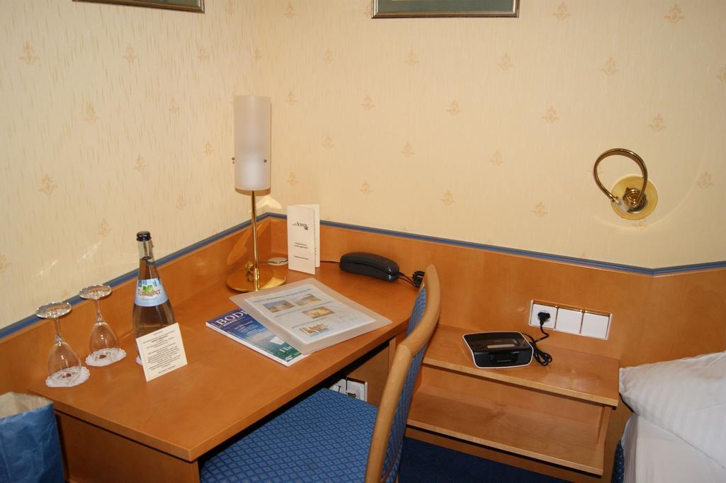 Hotel-Restaurant Schwedi Langenargen Oda fotoğraf