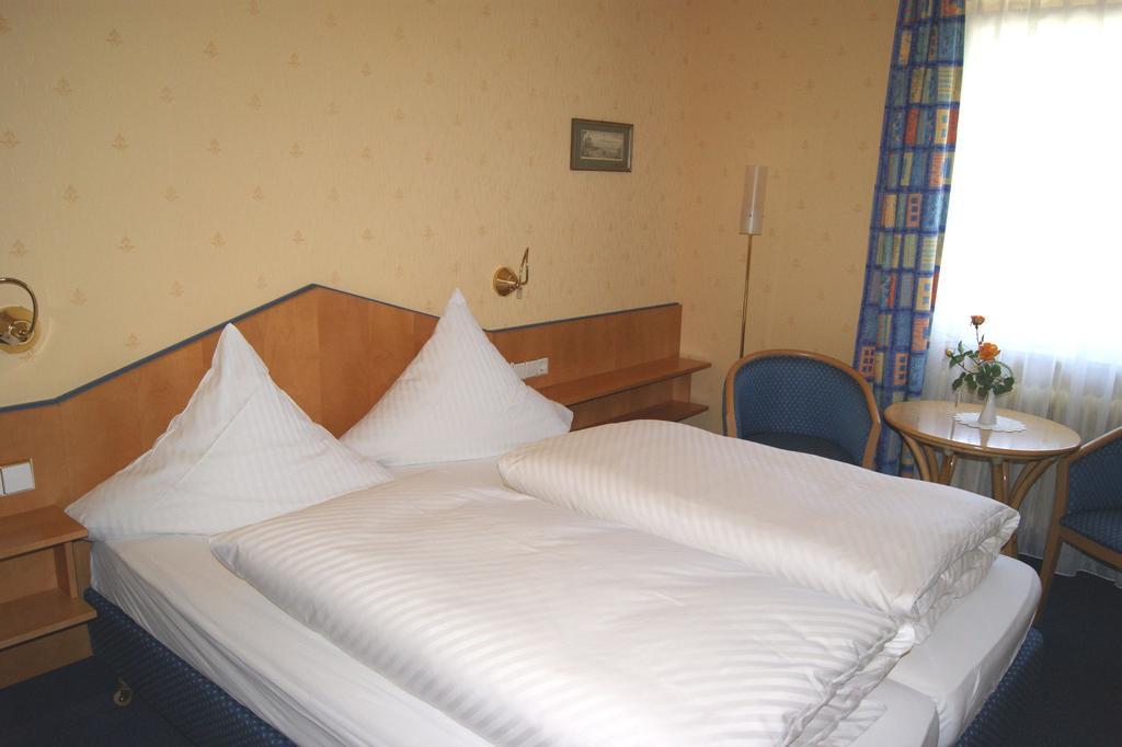 Hotel-Restaurant Schwedi Langenargen Oda fotoğraf